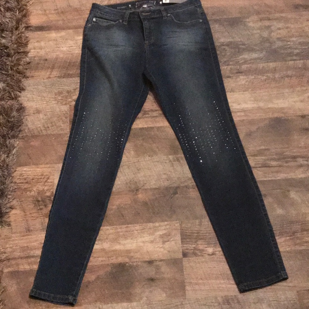 Jennifer Lopez bling skinny stretch jeans